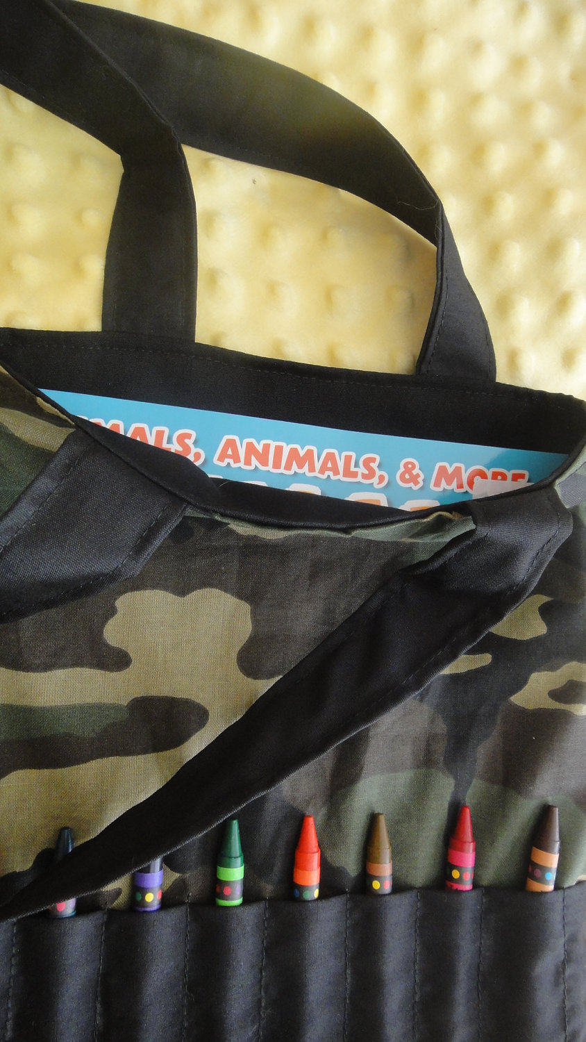 Download Crayon Tote With 8 Crayons In Camo Pattern on Luulla